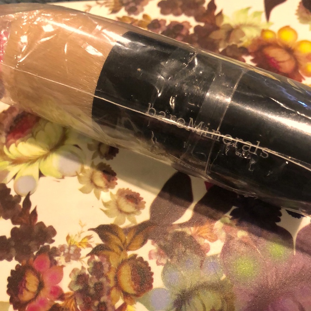 Unused Bareminerals beautiful finish brush